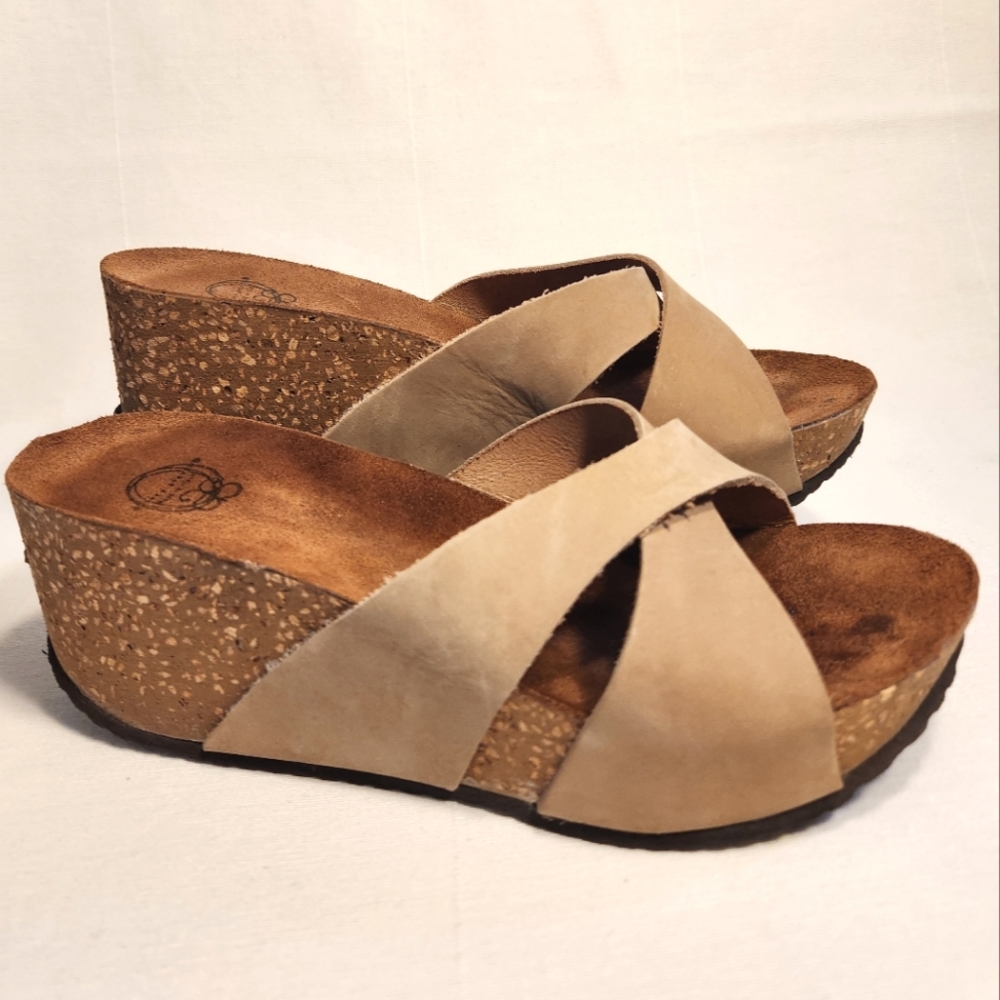 Andrew Stevens Platforms Sandals Size 7.5